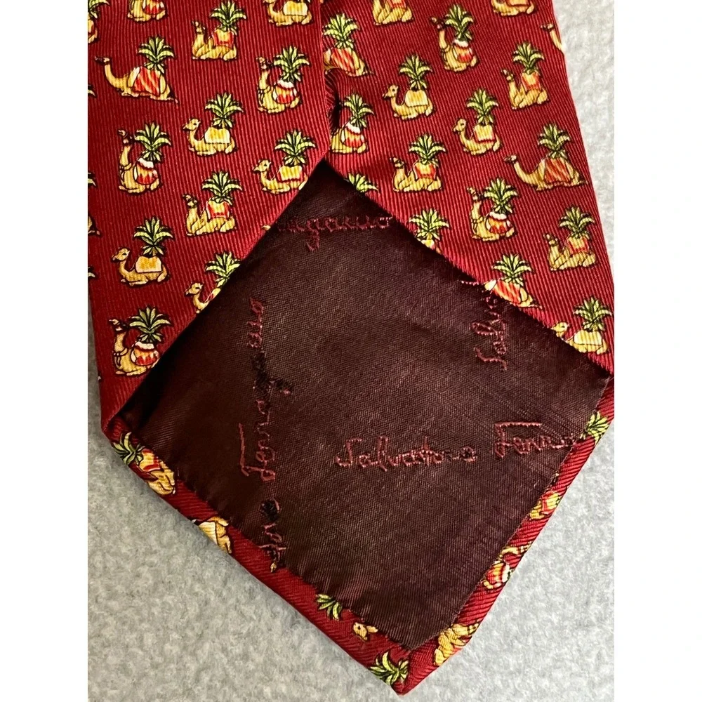 Salvatore Ferragamo Mens Silk Tie Red Camel Palm Tree Animal Print Made in Italy